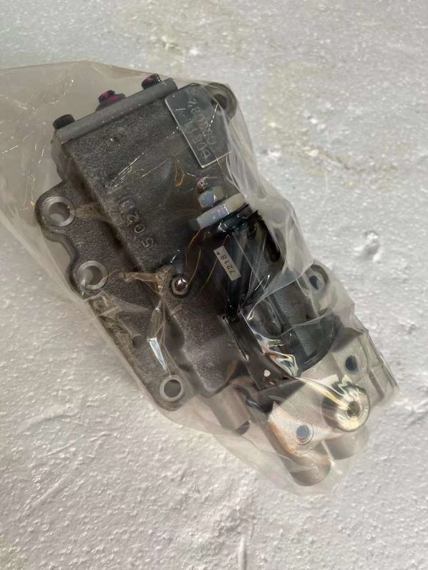 2058 K9T06-V Pièces hydrauliques de la pelle D4 06228 régulateur de pompe à actionneur de commande