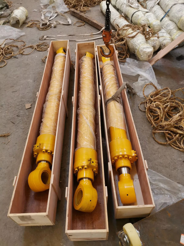 Cylindres hydrauliques pour les excavateurs