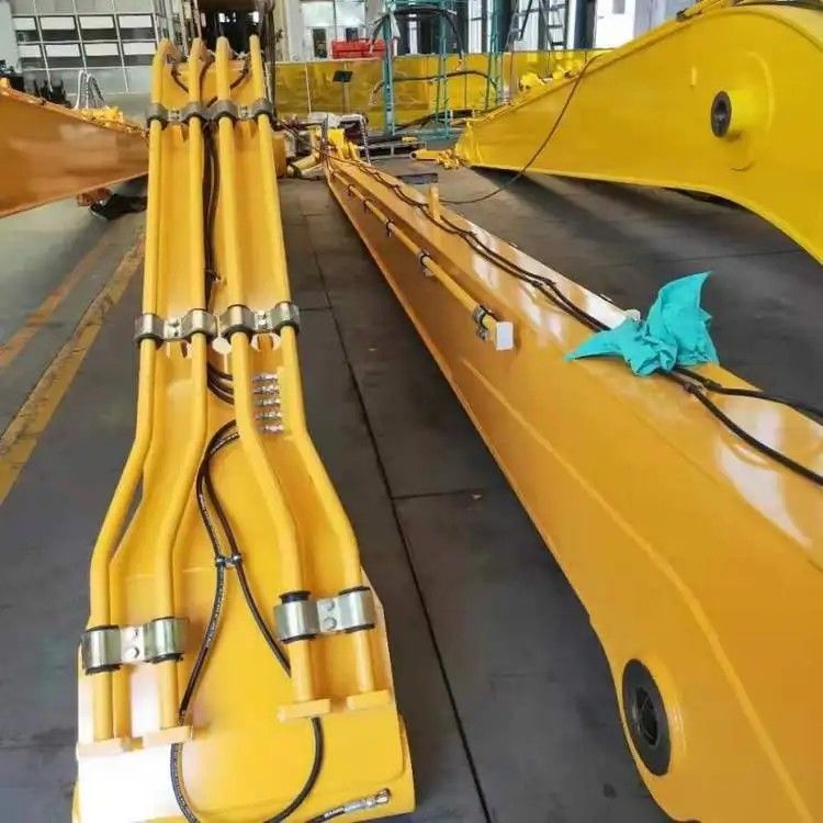 Boom à longue portée coussiné Boom Q355B utilisé pour une pelle de 6 à 50 tonnes