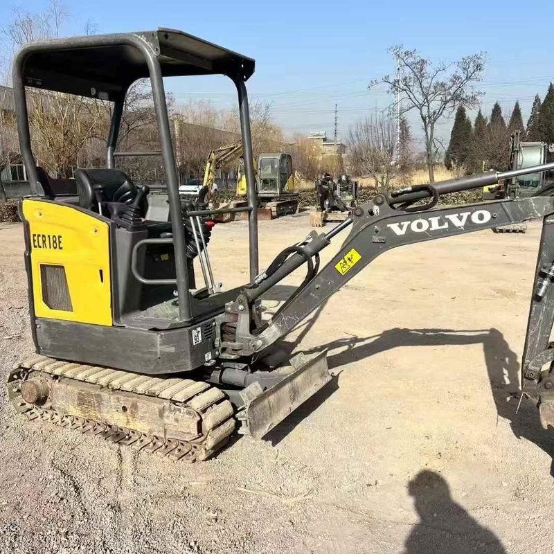 Excavateur mini Volvo EC18 d'occasion 2020 920hrs Importation française