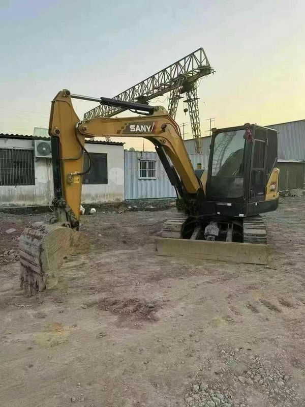 Utilisé 2023 SANY SY60 Mini Excavator 500 heures de travail Maintenance complète pour l'aménagement paysager