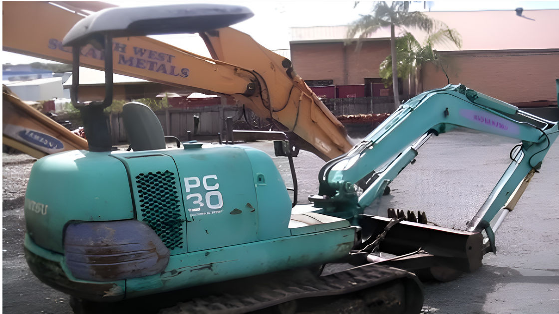 Mini-excavatrice Komatsu PC30-7 bien entretenue et utilisée certifiée ISO pour la construction et le paysage