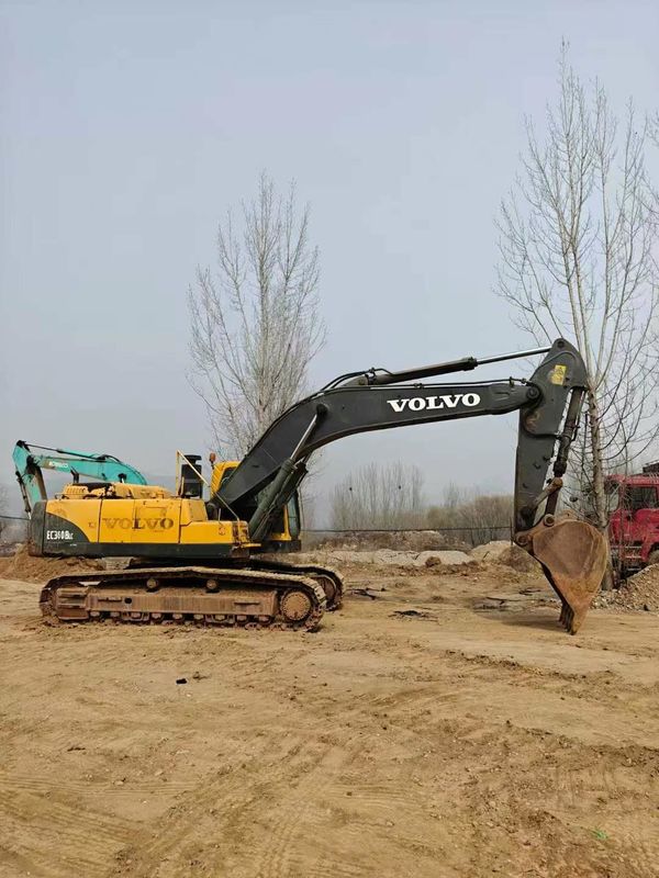 Excavateur Volvo EC360 d'occasion de capacité 36 tonnes Historique de service pour la construction minière