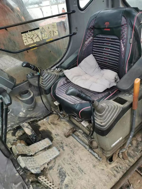 Excavateur amphibie de 12 tonnes Usé 2014 Hitachi 120-6