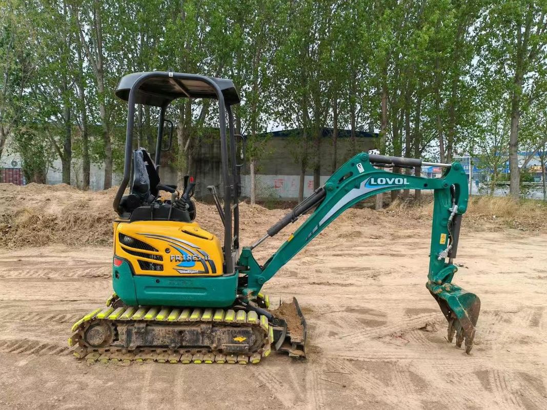 Mini-pelles Lovol FR18E2-U en bon état pour les projets de construction