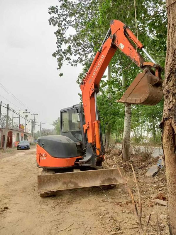 Excavatrice usée Hitachi ZX75-US 7,5 tonnes Mini-excavatrice Machines de construction en bon état