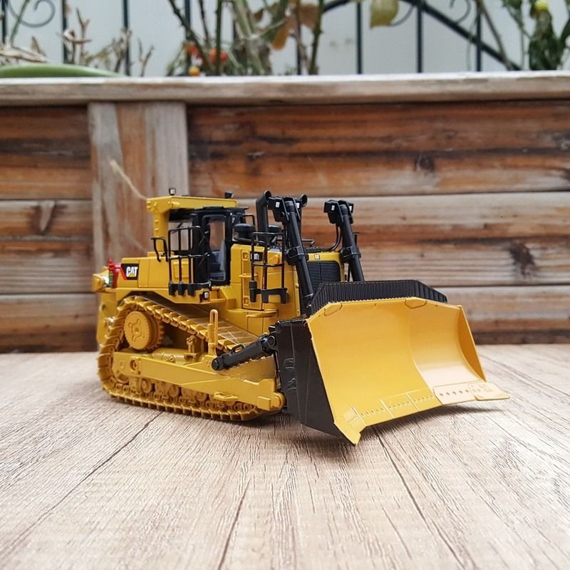 DM 1/50 D10T2 Bulldozer de piste Modèle moulé à la fonte Véhicule de construction 85532C Collectible