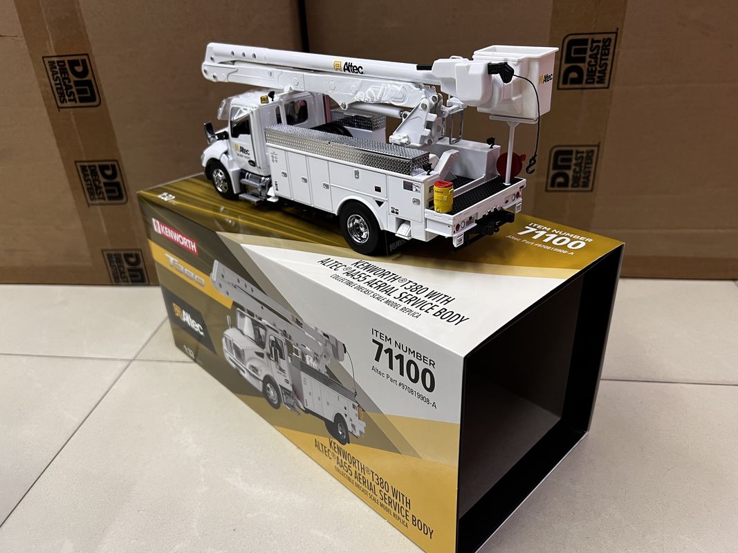 DM 1/32 Kenworth T380 Plateforme de travail aérien Camion véhicule de construction en alliage modèle 71100