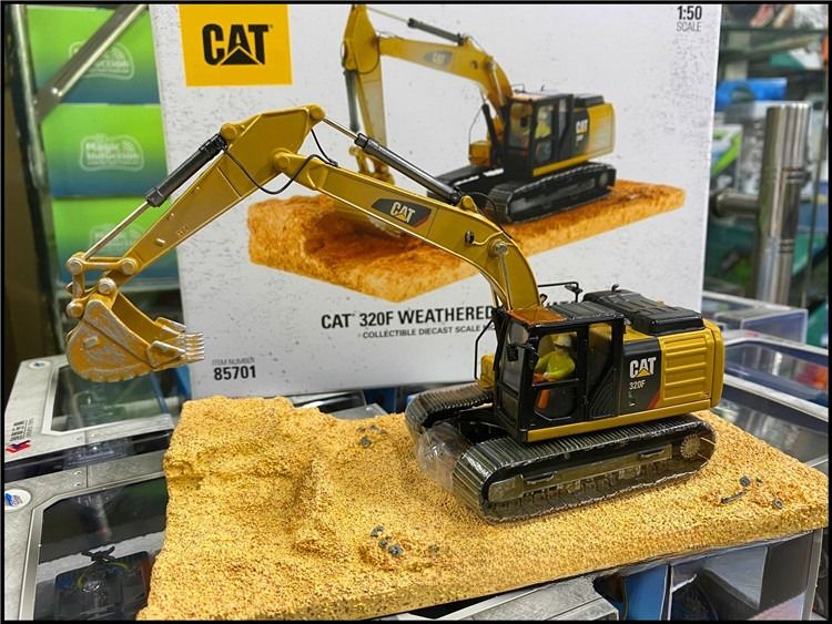 Diecast Masters DM 85701 Pelle hydraulique Caterpillar 320F 1:50 Modèle d'ingénierie moulé sous pression