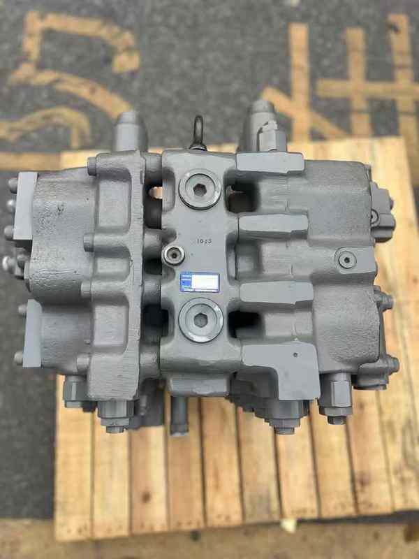 Volvo 140 210 240 290 460 480 Excavator Original Toshiba Main Control Valve UX28 UX32 UK36