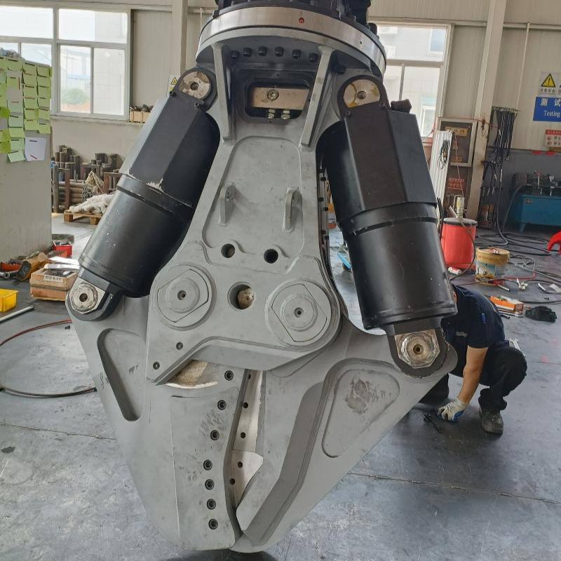 Fabrique personnaliser Excavateur lourd Scrap métal hydraulique cisailleuse Vieille voiture Cisailleuse de navire lame tranchante 360 ° rotation tubes en acier bar cisailleuse